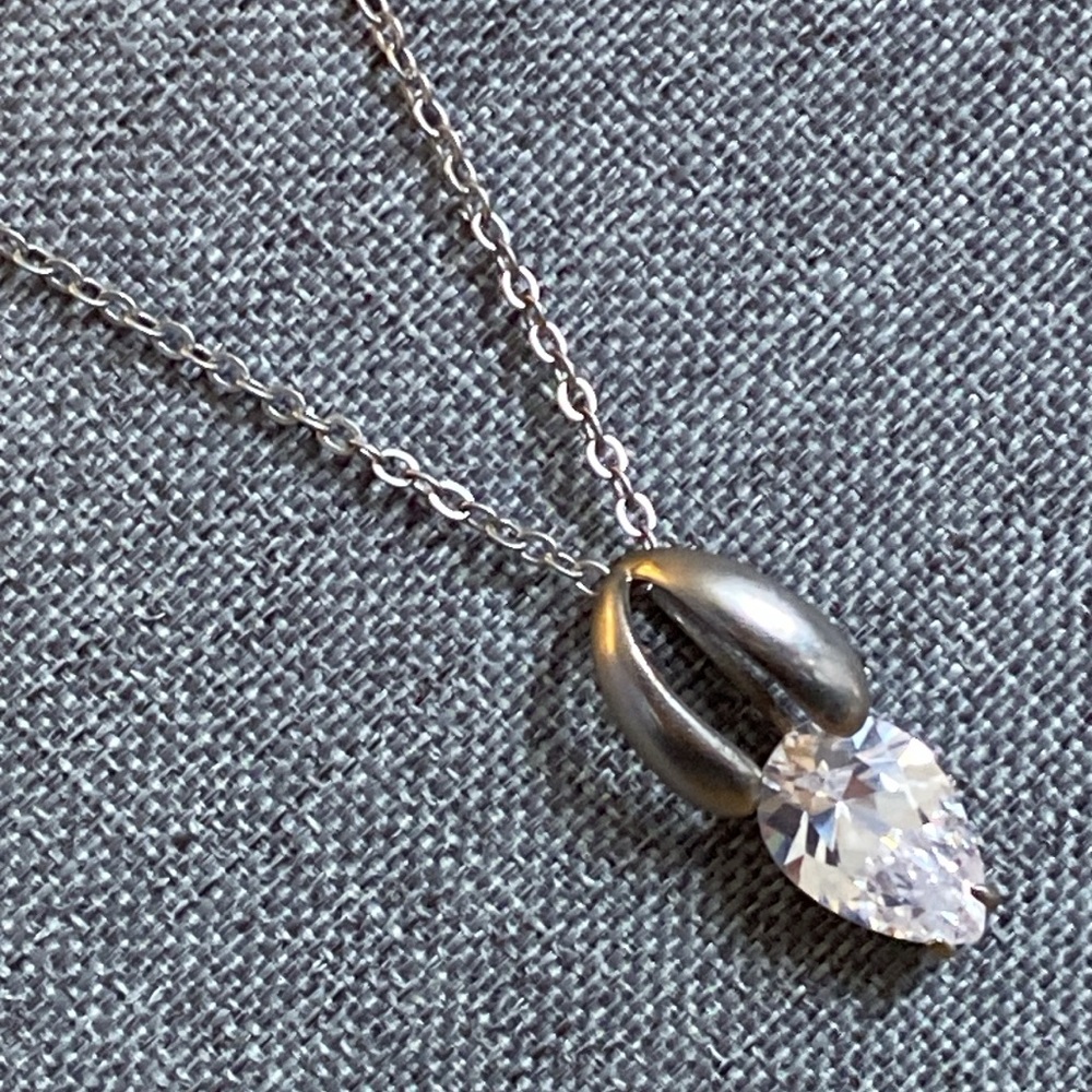 Elegant Faux Diamond Pendant/Necklace